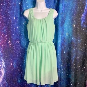 IZ Byer- Mint Green Scoop Neck Dress size Medium